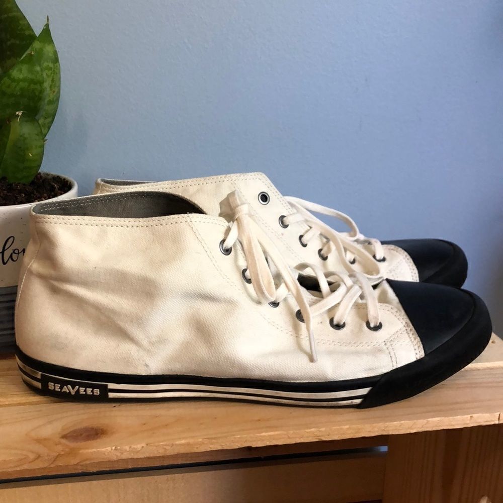 SeaVees Mid-Cut White Walls Sz 12